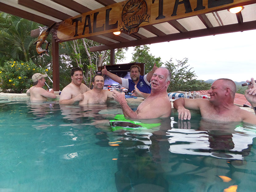 Tall Tails Pool Bar in Panama